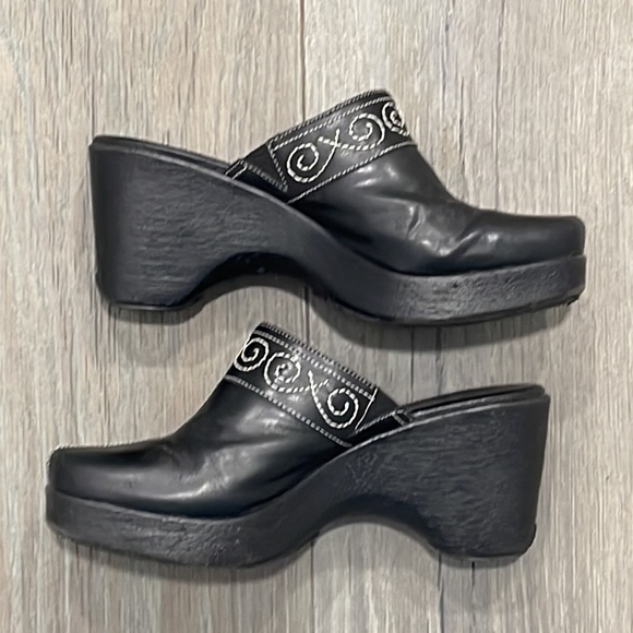 Naturalizer Shoes - Naturalizer Black Rubber Sole Clogs-9